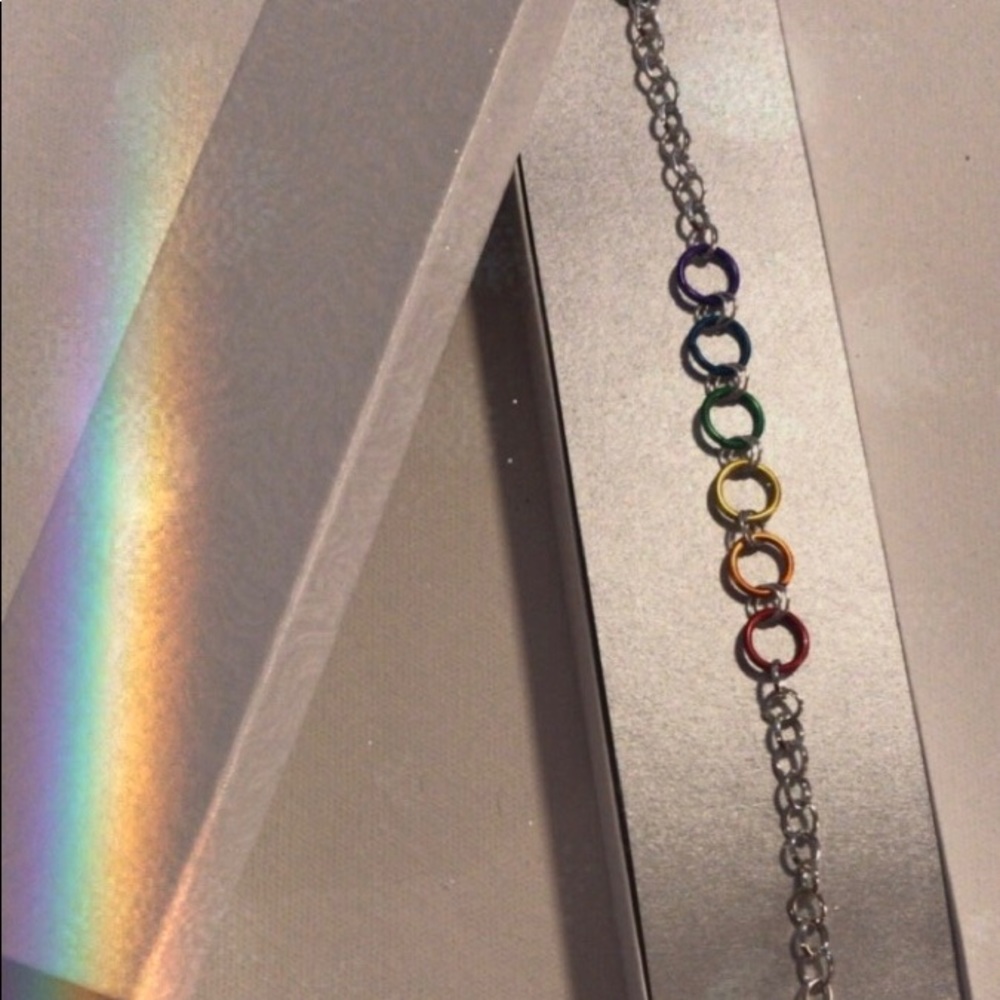 🌈🌈Rainbow pride jump ring bracelet, 9" ❤️💜💙🧡 - Picture 2 of 6